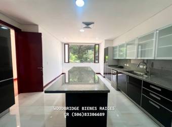 Escazu condo lujo en alquiler Condominio Monteplata $5.000 /380 mts., super vista!