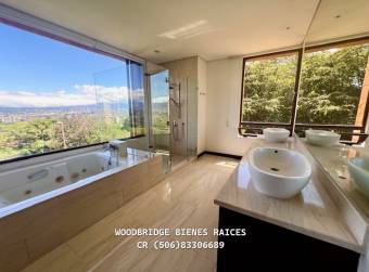 Escazu condo lujo en alquiler Condominio Monteplata $5.000 /380 mts., super vista!