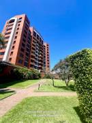 Escazu condo lujo en alquiler Condominio Monteplata $5.000 /380 mts., super vista!