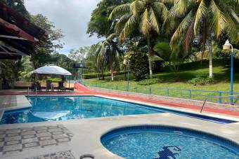 EN VENTA Quinta recreacional con piscina y más