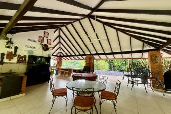 EN VENTA Quinta recreacional con piscina y más