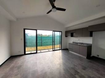 Se vende espaciosa casa con amplio patio en San Rafael de Alajuela 25-1671