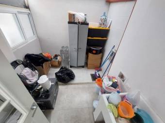 Se vende moderna casa en condominio de Ciudad Colon 26-764