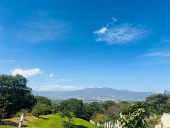 Se vende lote de 1,130m2 en Concepción de Heredia 26-219