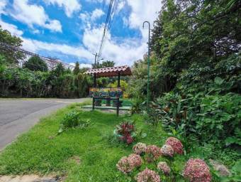 Se vende amplio lote de 3,500m2 en Concepción de Heredia 25-1922 