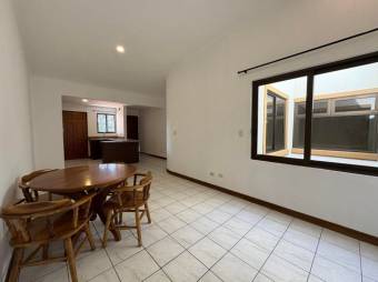 MLS-26-858 LS VENTA CASA EN SEGUNDO NIVEL TIBAS SAN JOSE