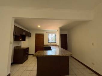 MLS-26-858 LS VENTA CASA EN SEGUNDO NIVEL TIBAS SAN JOSE