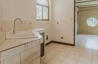 VENTA DE CASA CON PISCINA, ALAJUELA, OROTINA, HACIENDA VIEJA - 9605843