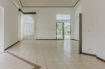 VENTA DE CASA CON PISCINA, ALAJUELA, OROTINA, HACIENDA VIEJA - 9605843