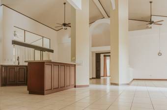 VENTA DE CASA CON PISCINA, ALAJUELA, OROTINA, HACIENDA VIEJA - 9605843