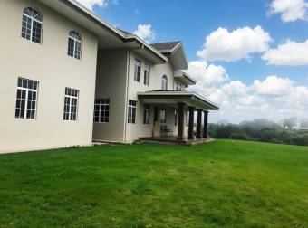 HOUSE FOR SALE AND RENT WITH 2-HECTARE LAND, CORONADO