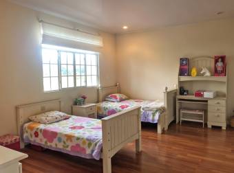 HOUSE FOR SALE AND RENT WITH 2-HECTARE LAND, CORONADO