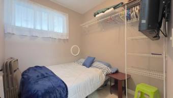 Se vende espaciosa casa con patio en condominio de San Antonio Escazú 26-761