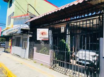 Se vende propiedad para remodelar en Heredia Centro 25-986