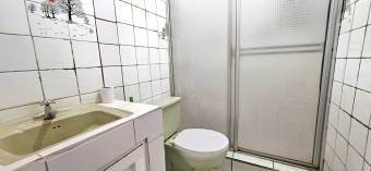 Venta de Casa en Batán, Limón. TIENE LOCAL COMERCIAL ACTIVO.