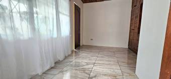 Venta de Casa en Batán, Limón. TIENE LOCAL COMERCIAL ACTIVO.