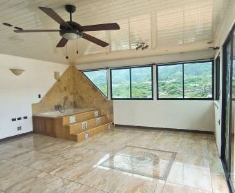 House and apartment in Higuito de Desamparados, San José. Bank-owned property.