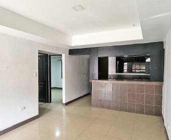 House and apartment in Higuito de Desamparados, San José. Bank-owned property.