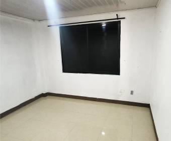 House and apartment in Higuito de Desamparados, San José. Bank-owned property.