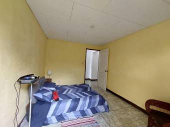Se vende propiedad con 2 apartamentos en Mata de Plátano San José 26-355