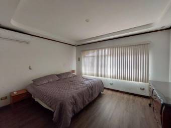 Se alquila casa amoblada en condominio de Lindora Santa Ana 26-672