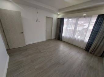 Se vende moderna casa en condominio de Ciudad Colon 26-764
