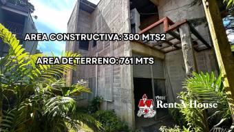 Se venden casa y local con uso mixto en Ángeles Heredia 25-1652