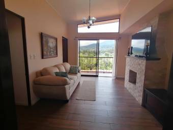 Se vende propiedad con 1499m2 en Santo Domingo Heredia 25-632