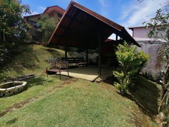 Se vende propiedad con 1499m2 en Santo Domingo Heredia 25-632