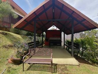 Se vende propiedad con 1499m2 en Santo Domingo Heredia 25-632