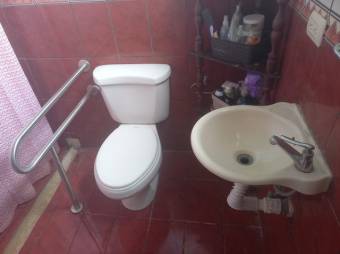 Se vende amplia finca de 3,800m2 en San Pedro de Barva 25-121