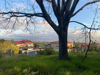 Se vende lote de 1,700m2 en Concepción de Heredia 26-170 Se vende lote de 1,700m2 en Concepción de Heredia 26-170