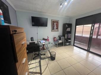 Se vende propiedad con uso mixto en Heredia Centro 26-59