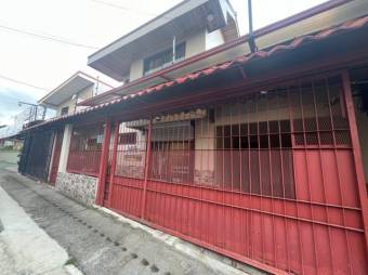 Se vende propiedad con uso mixto en Heredia Centro 26-59