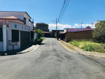 Se vende lote de 1,493m2 en mercedes de Heredia 25-989