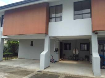 Se vende moderna casa en Santa Lucia de Barva 25-163