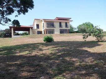 Se vende propiedad con lote de 7000m2 en Concepción de Heredia 25-1107 Se vende propiedad con lote de 7000m2 en Concepción de Heredia 25-1107