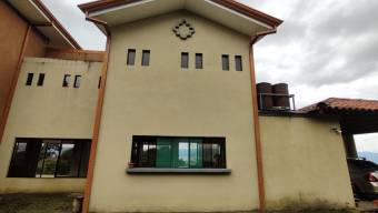 Se vende propiedad con lote de 7000m2 en Concepción de Heredia 25-1107 Se vende propiedad con lote de 7000m2 en Concepción de Heredia 25-1107