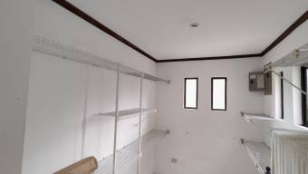 Se vende propiedad con lote de 7000m2 en Concepción de Heredia 25-1107 Se vende propiedad con lote de 7000m2 en Concepción de Heredia 25-1107