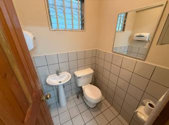 Oficina/ Local San Antonio de Belén centro, agua incluida