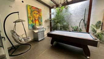 Se vende moderna casa en condominio de San Rafael Escazú 26-655