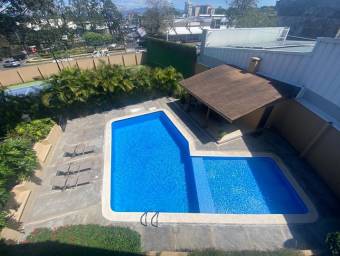 Se vende moderna casa en condominio de Escazú 26-478