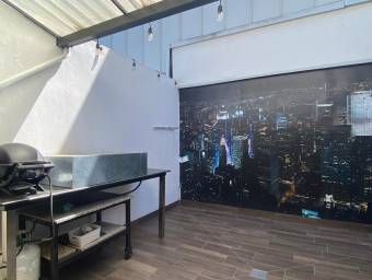Se vende moderna casa en condominio de Escazú 26-478