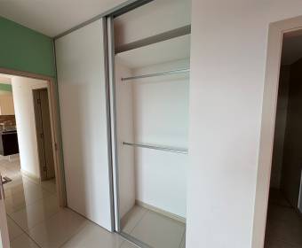 Apartment for sale in Condominio Bambú 106, Lagunilla de Heredia. Bank-owned property.