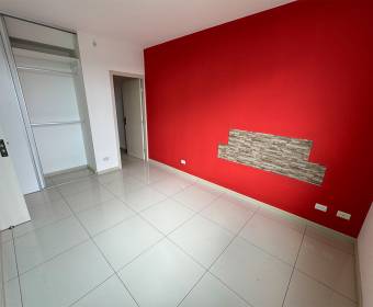 Apartment for sale in Condominio Bambú 106, Lagunilla de Heredia. Bank-owned property.