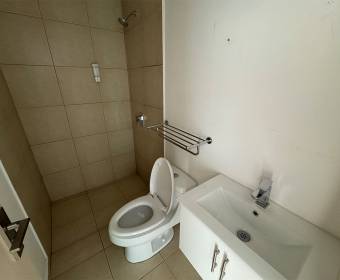 Apartment for sale in Condominio Bambú 106, Lagunilla de Heredia. Bank-owned property.