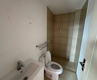 Apartment for sale in Condominio Bambú 106, Lagunilla de Heredia. Bank-owned property.