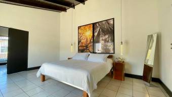 Se vende moderna casa con terraza en condominio de San Rafael Escazú 25-1873