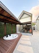 Live in a Modern Loft in Huacas