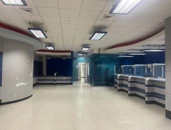 ¡Oportunidad de Inversión! Vendemos dos Locales en uno en el Centro Comercial Paseo de las Flores He, $ 600,000, 2, Heredia, Heredia